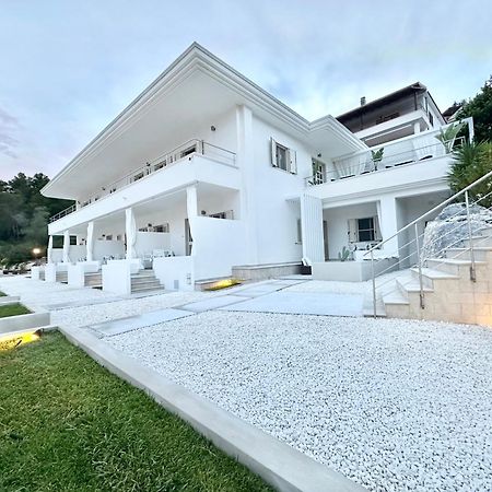 Petra Maris B&B Пешичи Екстериор снимка