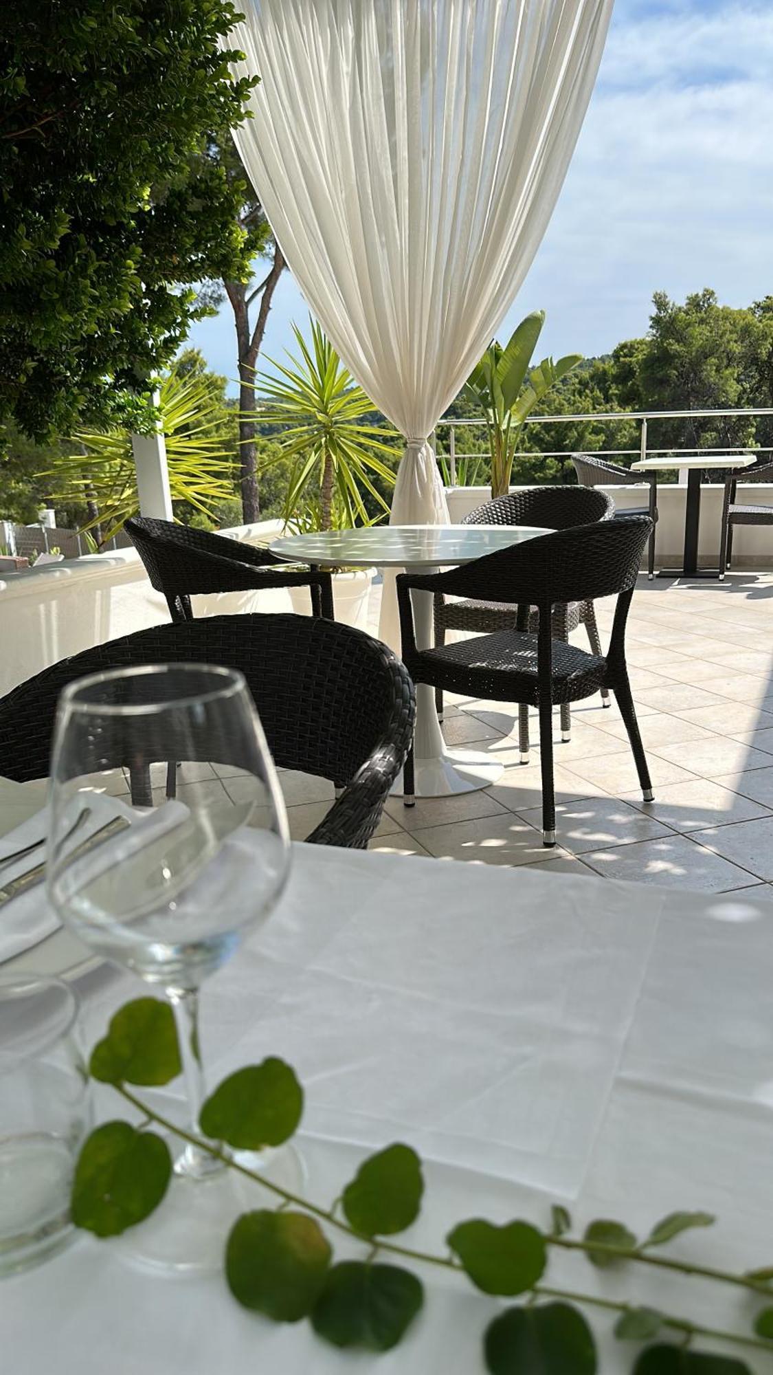 Petra Maris B&B Пешичи Екстериор снимка