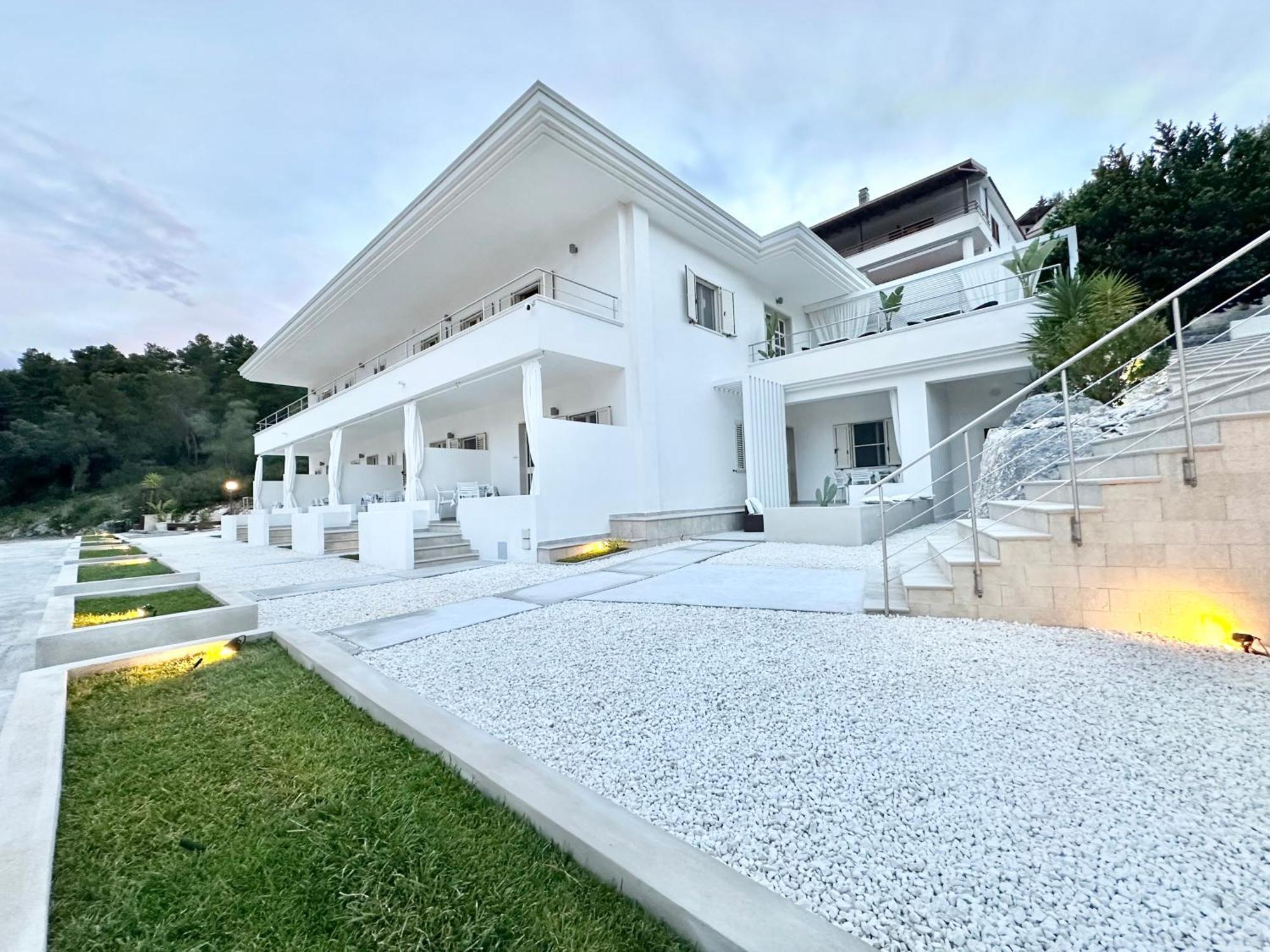 Petra Maris B&B Пешичи Екстериор снимка